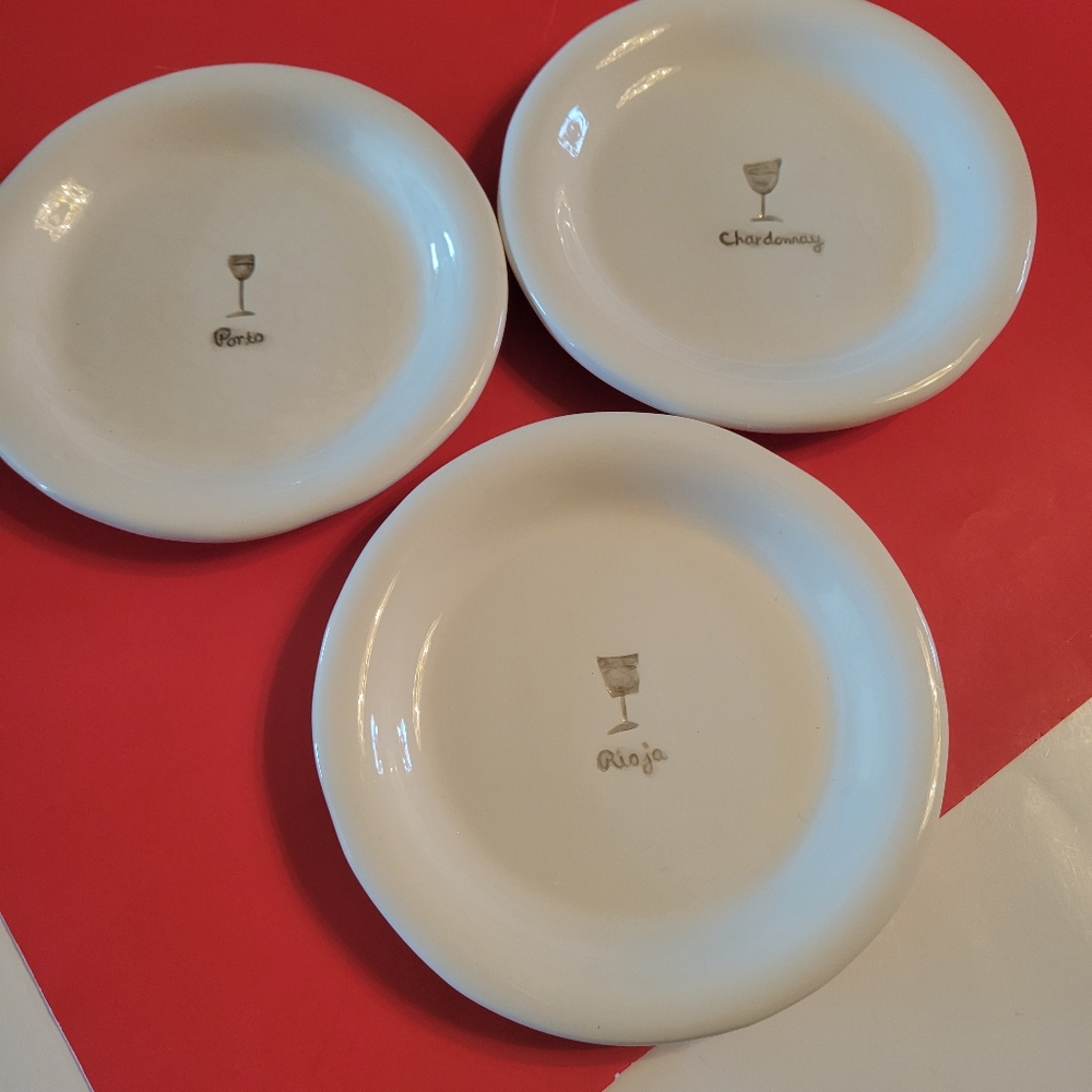 3 WILLIAMS SONOMA PLATES